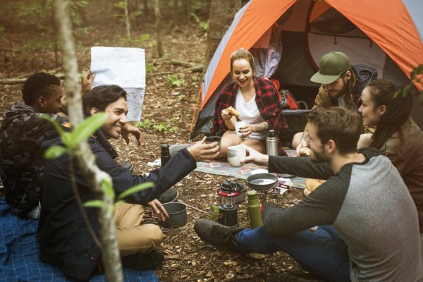Existe-t-il des options de camping sauvage en Dordogne ?